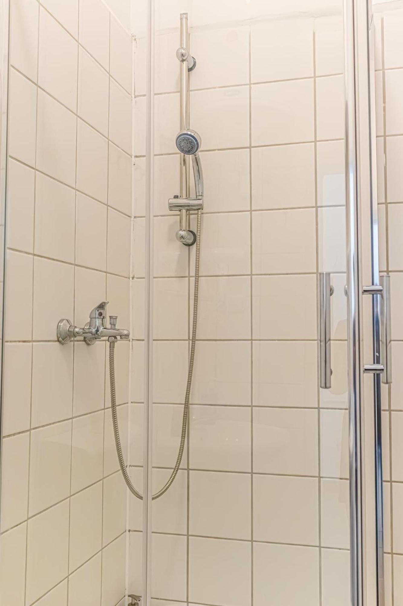 Basic 2br Perfectly Connected&well Positioned Appartement